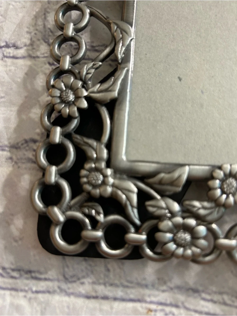 VINTAGE PEWTER PICTURE FRAME FLORAL ROSE MOTIF WITH LATTICE DESIGN